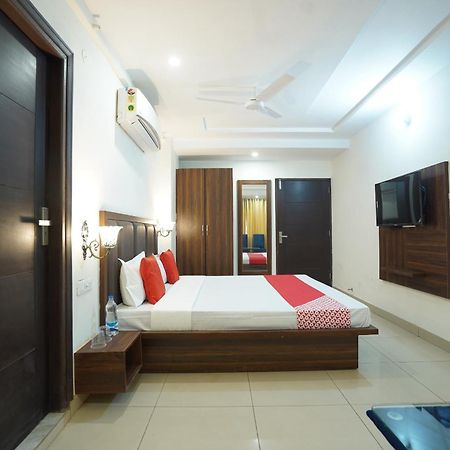 Hotel O Grey Orchid ลูดิฮานา ภายนอก รูปภาพ
