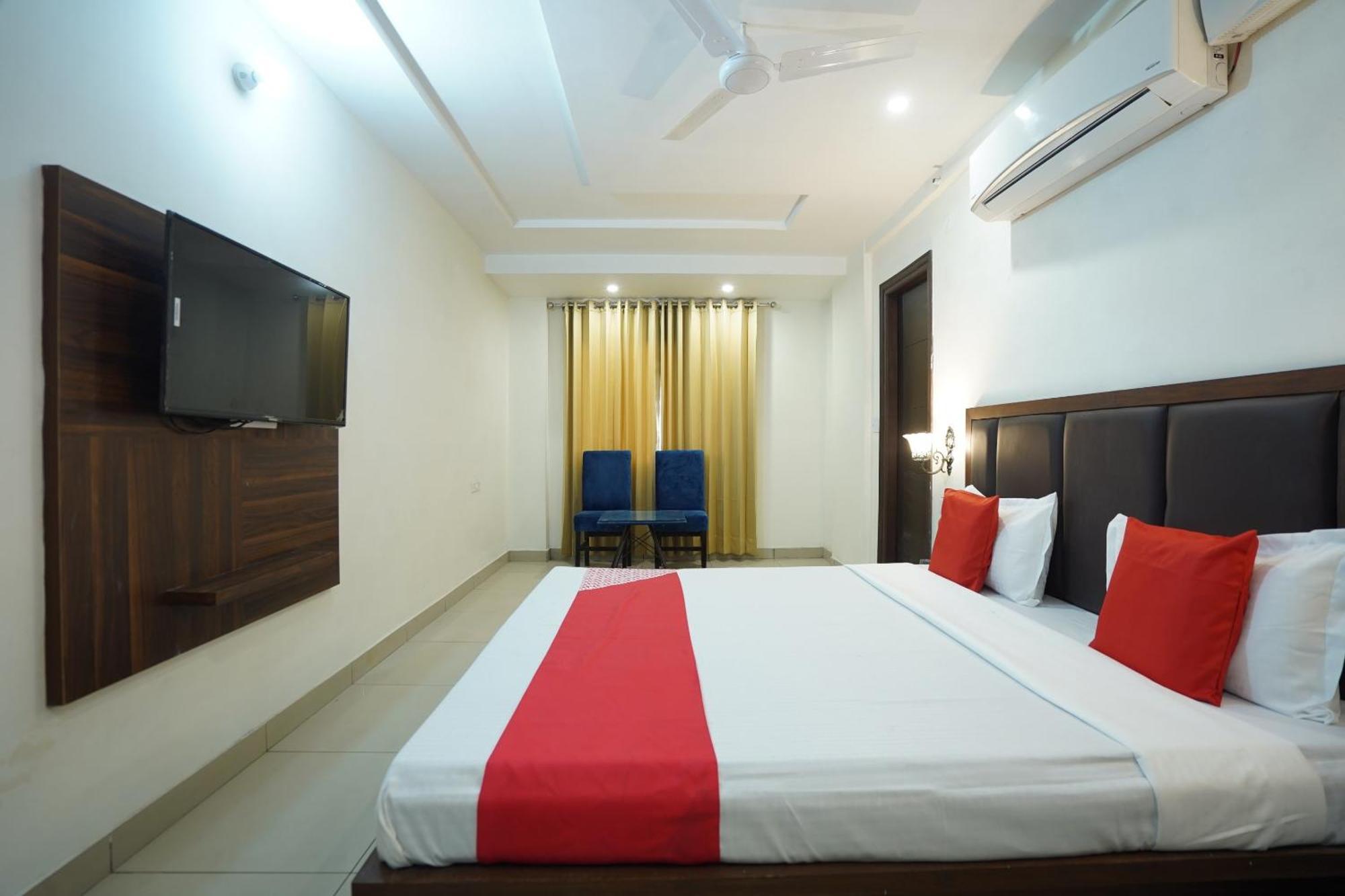 Hotel O Grey Orchid ลูดิฮานา ภายนอก รูปภาพ