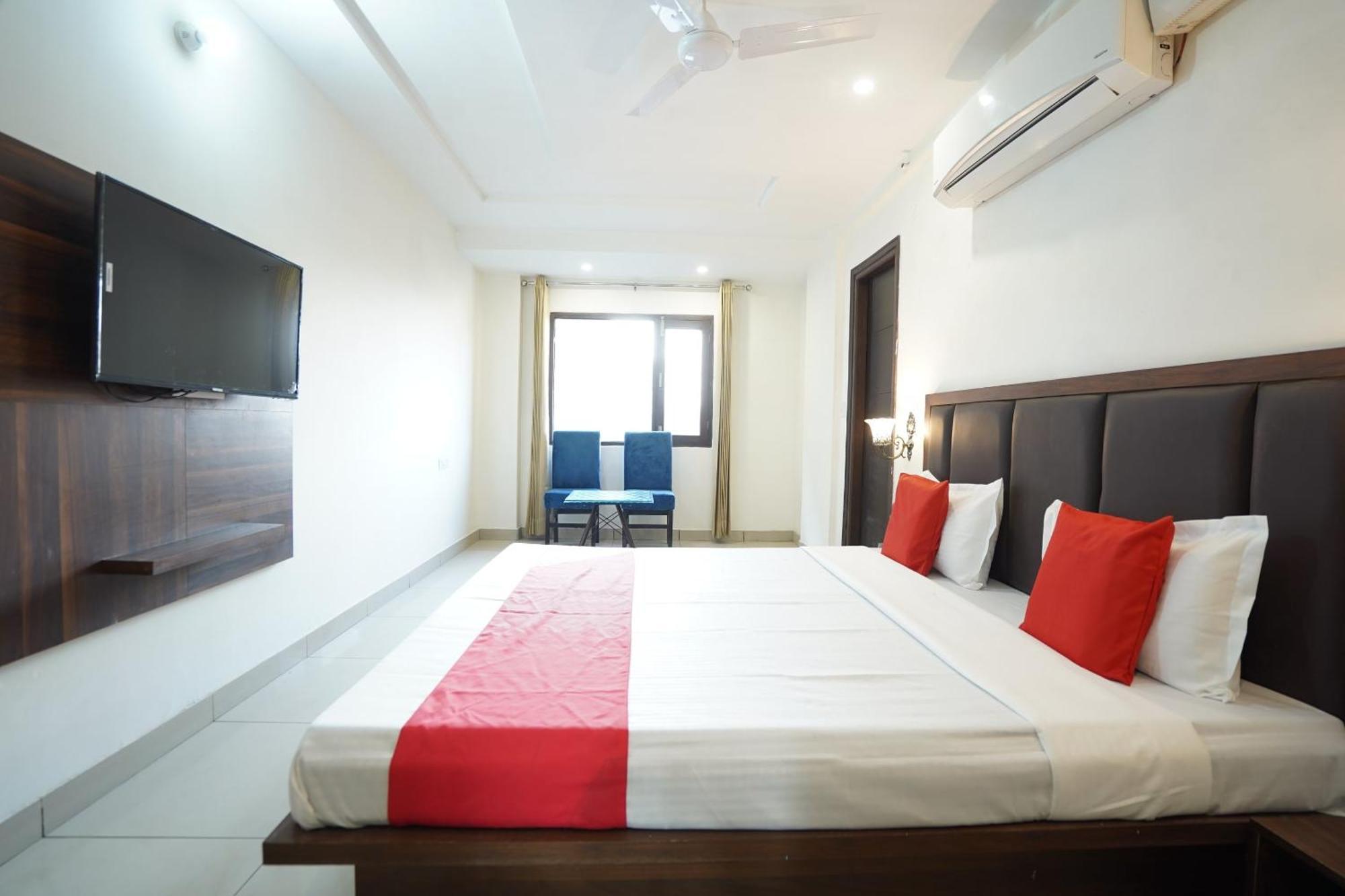 Hotel O Grey Orchid ลูดิฮานา ภายนอก รูปภาพ