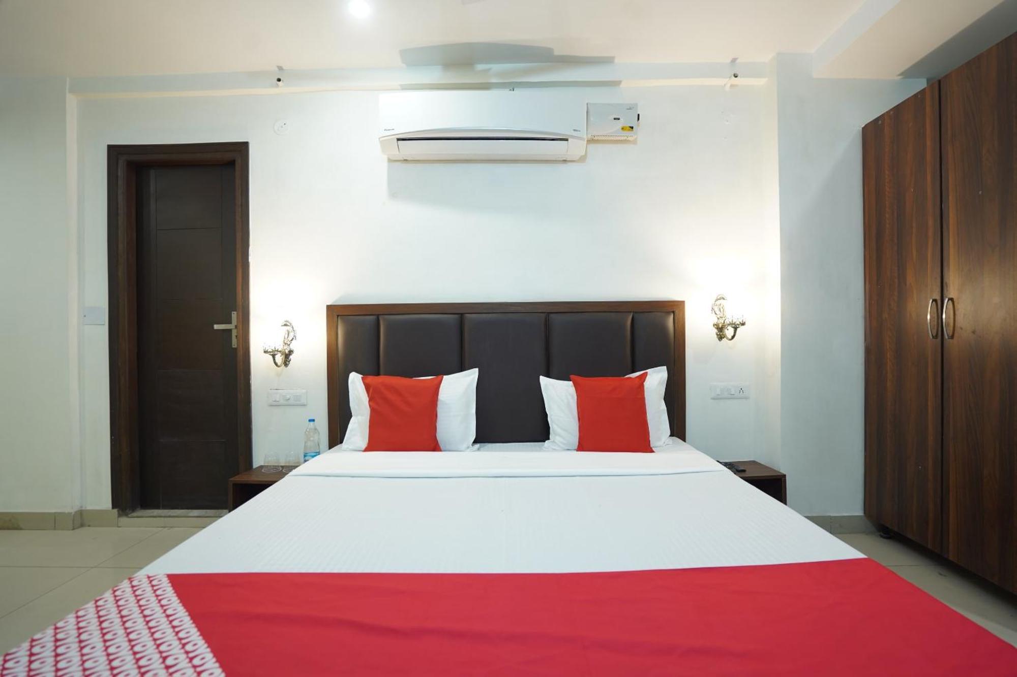 Hotel O Grey Orchid ลูดิฮานา ภายนอก รูปภาพ