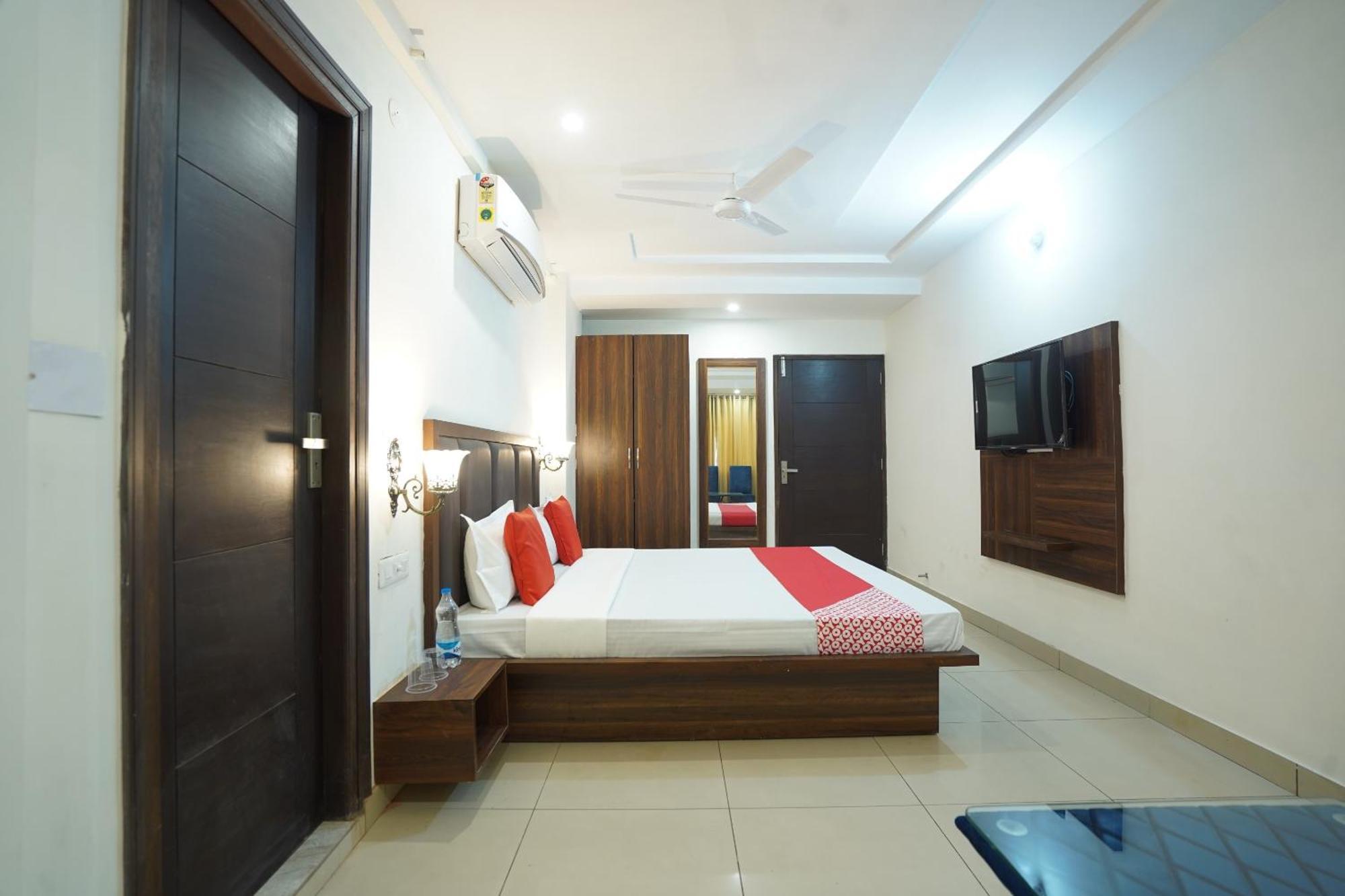 Hotel O Grey Orchid ลูดิฮานา ภายนอก รูปภาพ
